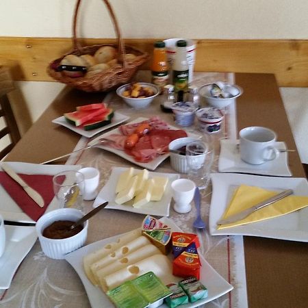 Gasthaus ,,Zum Schwarzen Baer" Gusten Eksteriør billede